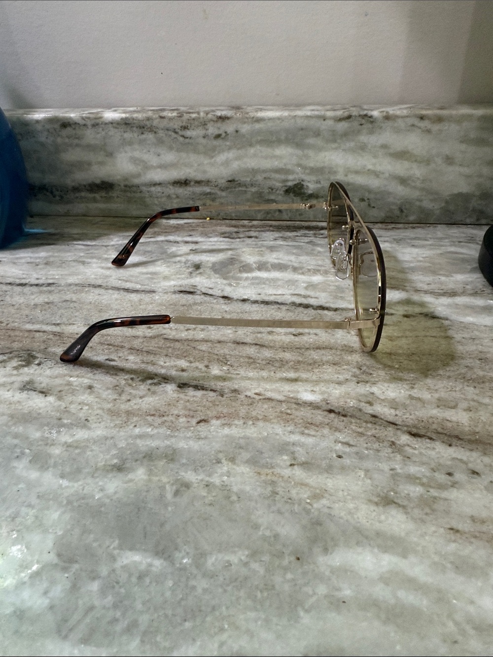 True Religion Gold Frame Gradient Brown Aviator Sunglasses - Picture 4 of 5